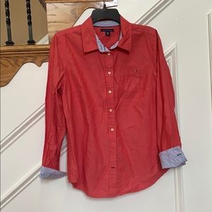 Tommy Hilfiger button down shirt! Worn once!